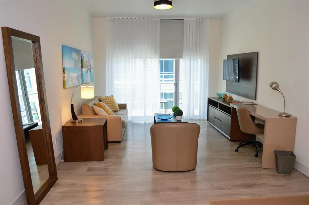 777 Ocean Drive #N522 Hollywood, FL 33019