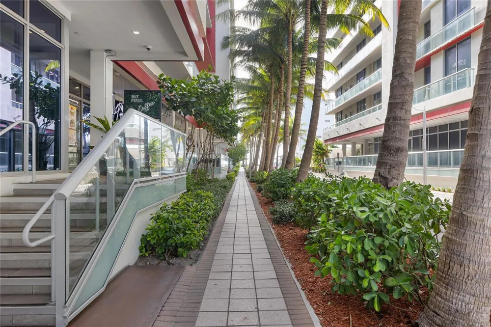 777 Ocean Drive #N522 Hollywood, FL 33019