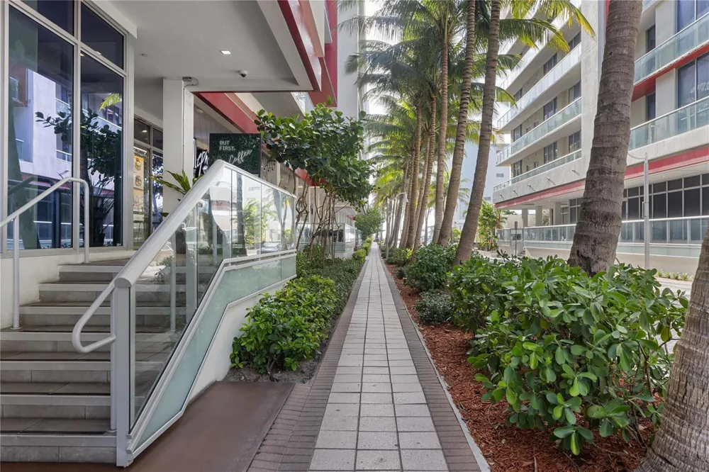 777 Ocean Drive #N522 Hollywood, FL 33019