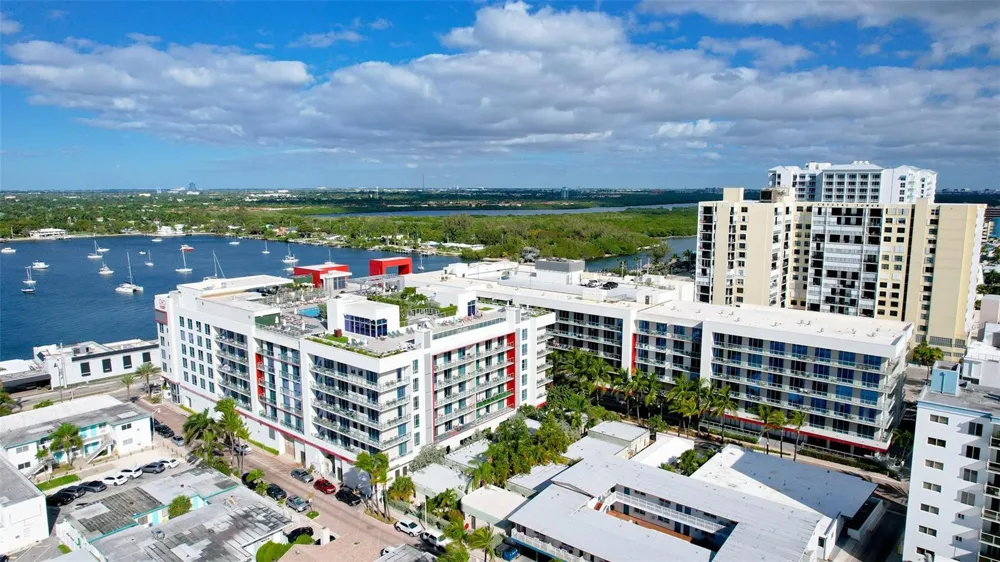 777 Ocean Drive #N522 Hollywood, FL 33019
