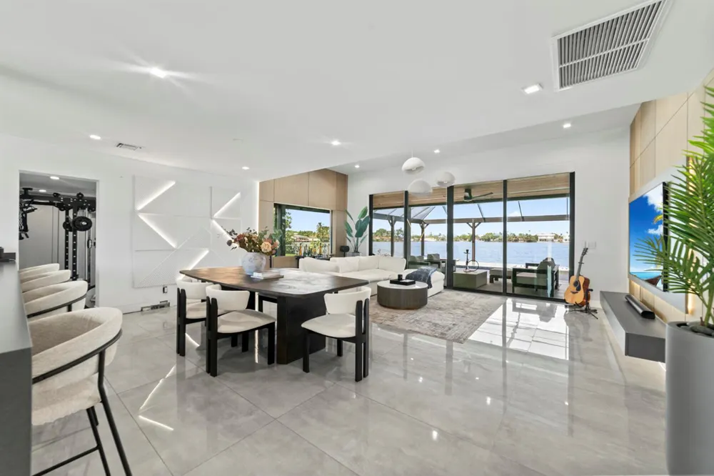 2511 NE 209th Terrace Miami, FL 33180