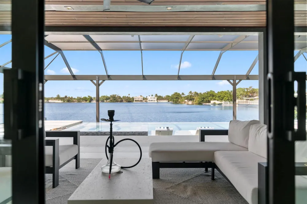 2511 NE 209th Terrace Miami, FL 33180