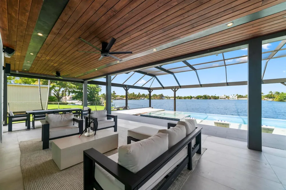 2511 NE 209th Terrace Miami, FL 33180