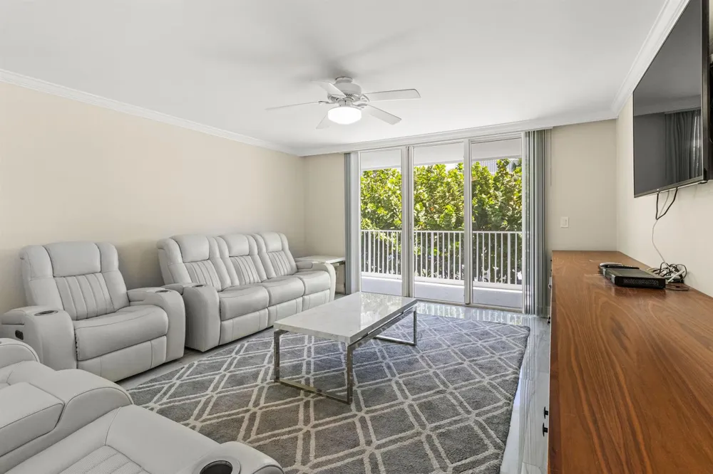 3580 S Ocean Boulevard #2a South Palm Beach, FL 33480