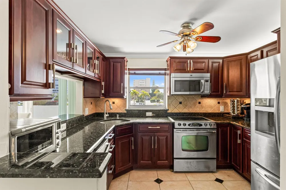 3580 S Ocean Boulevard #2a South Palm Beach, FL 33480