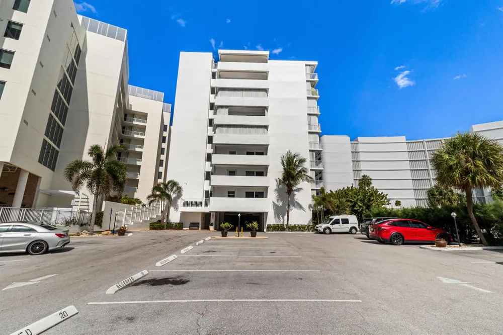 3580 S Ocean Boulevard #2a South Palm Beach, FL 33480