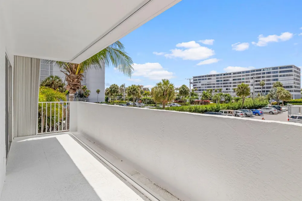 3580 S Ocean Boulevard #2a South Palm Beach, FL 33480
