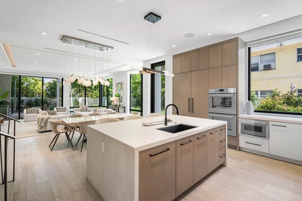514 NE 7th Avenue Delray Beach, FL 33483