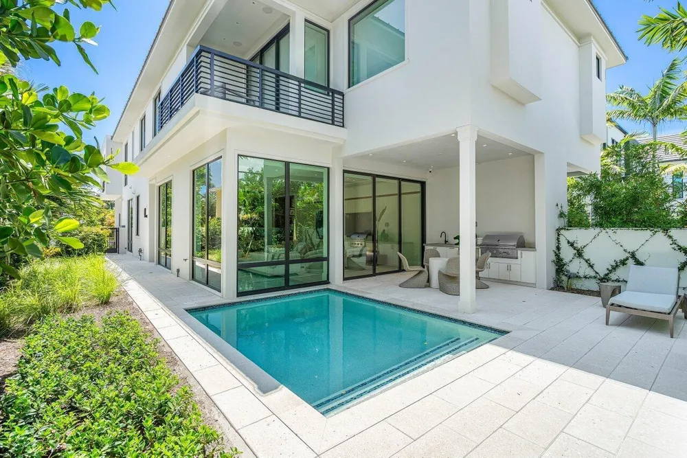 514 NE 7th Avenue Delray Beach, FL 33483