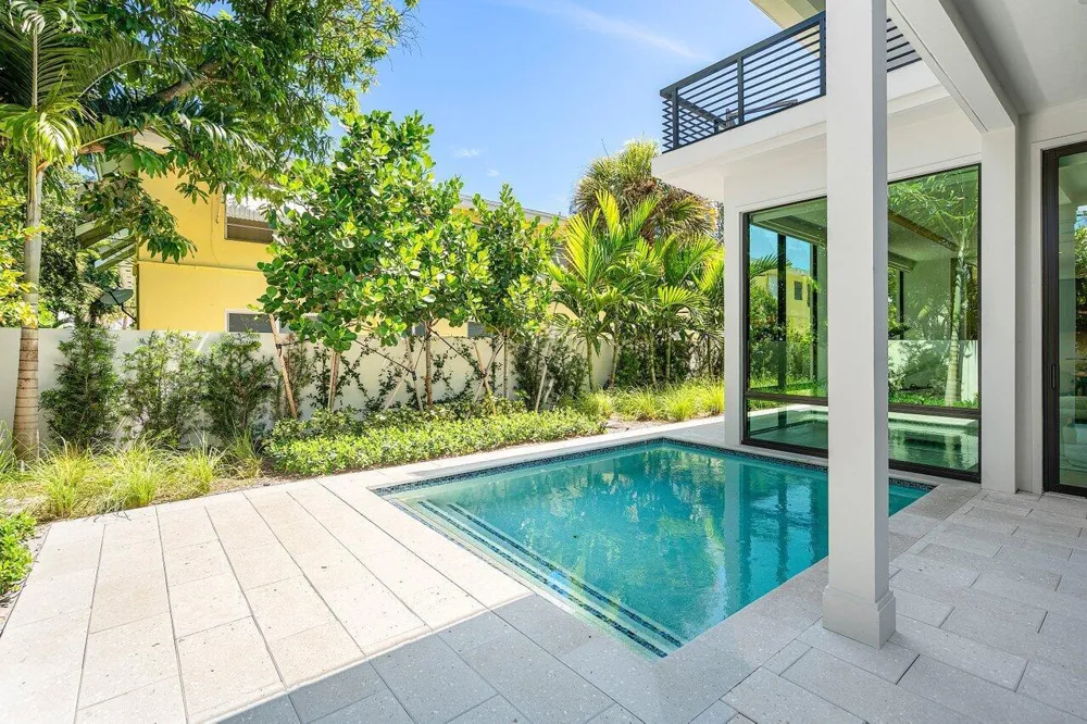 514 NE 7th Avenue Delray Beach, FL 33483