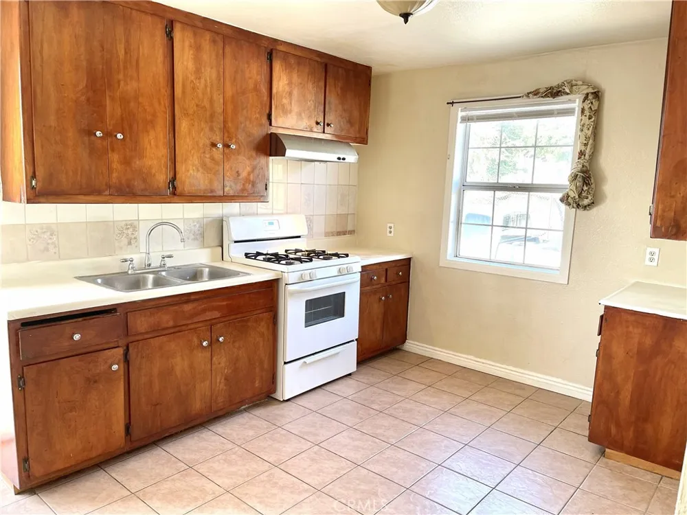 14650 Boyle Avenue Fontana, CA 92337