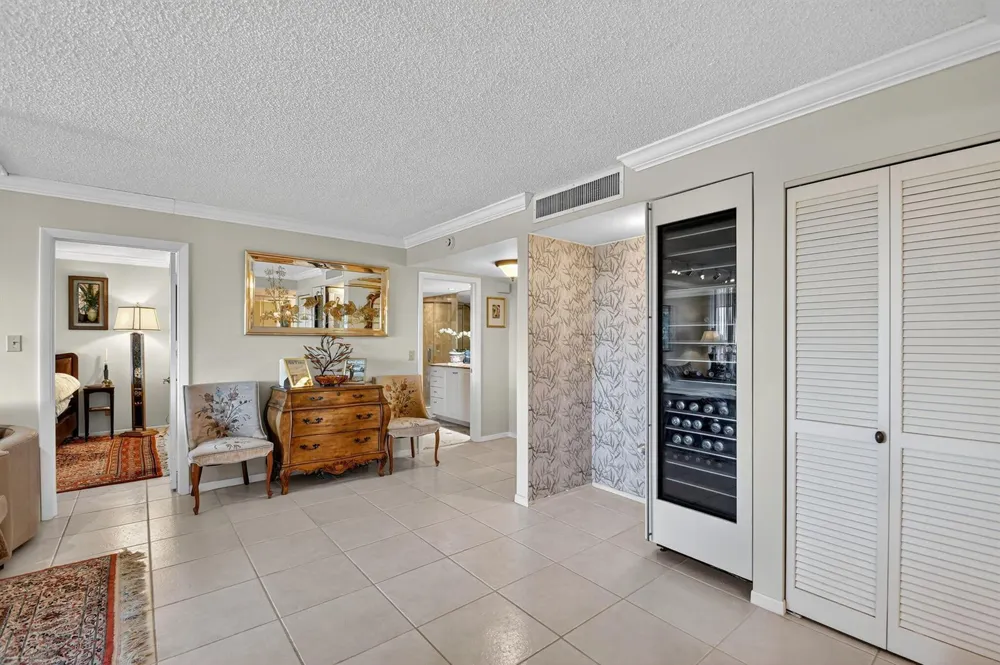 3589 S Ocean Boulevard #608 South Palm Beach, FL 33480