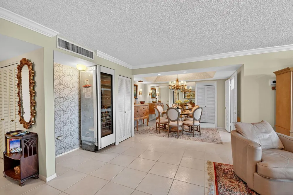 3589 S Ocean Boulevard #608 South Palm Beach, FL 33480