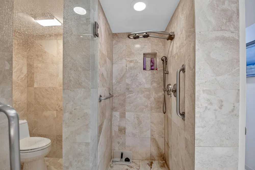 3589 S Ocean Boulevard #608 South Palm Beach, FL 33480