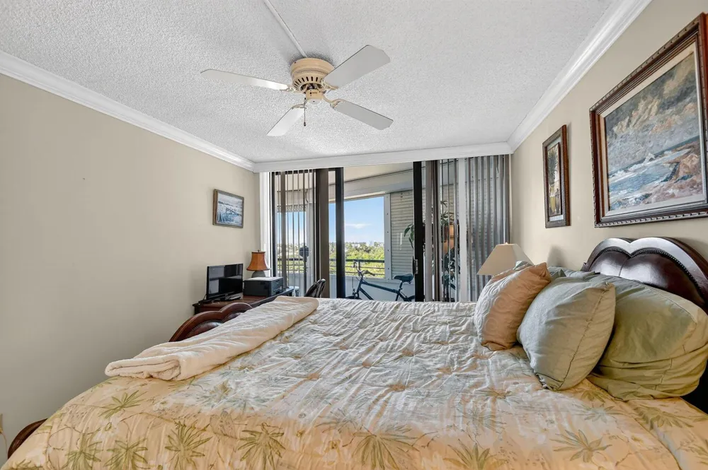 3589 S Ocean Boulevard #608 South Palm Beach, FL 33480