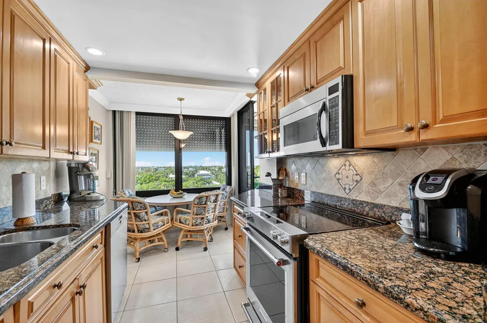 3589 S Ocean Boulevard #608 South Palm Beach, FL 33480
