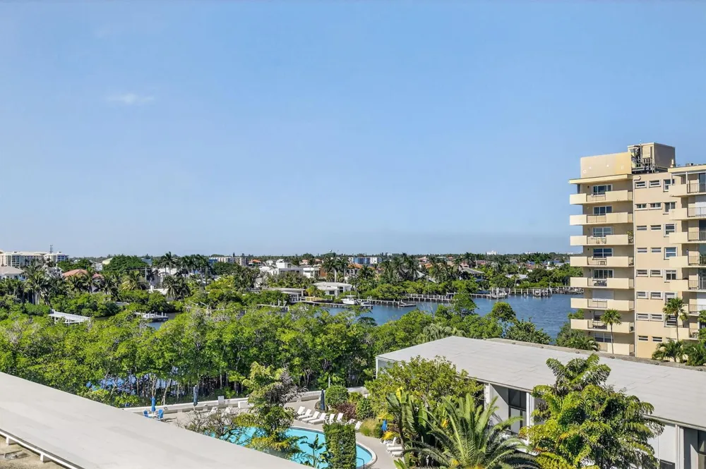 3589 S Ocean Boulevard #608 South Palm Beach, FL 33480