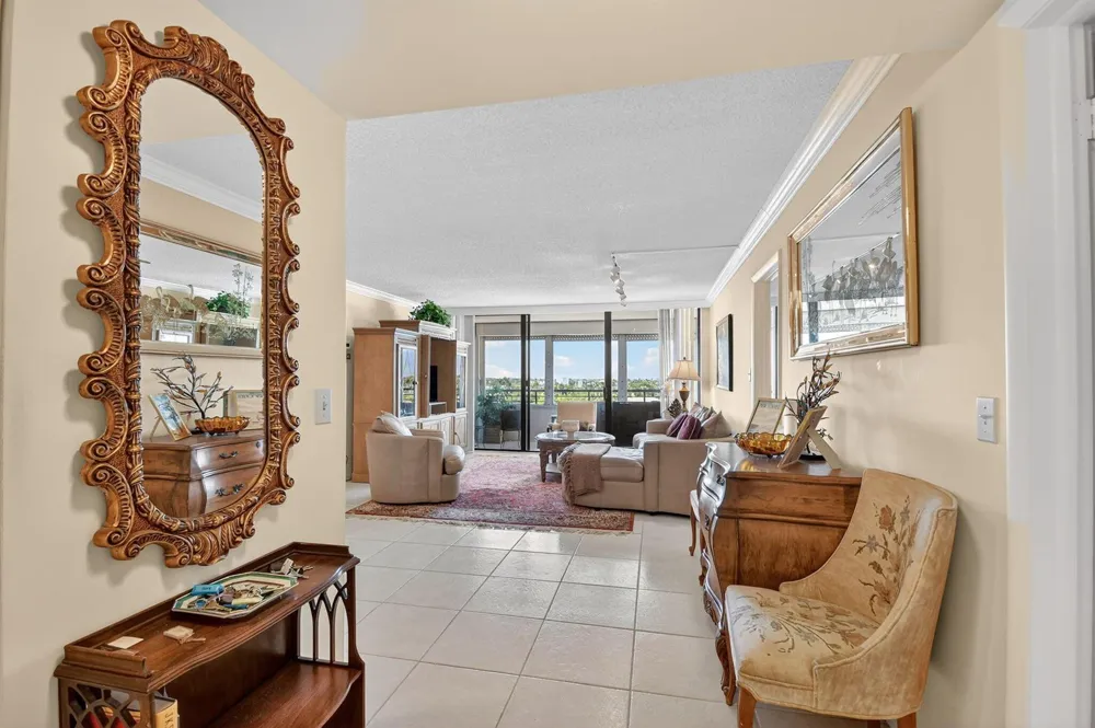 3589 S Ocean Boulevard #608 South Palm Beach, FL 33480
