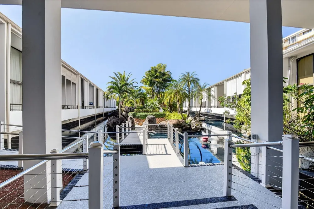3589 S Ocean Boulevard #608 South Palm Beach, FL 33480