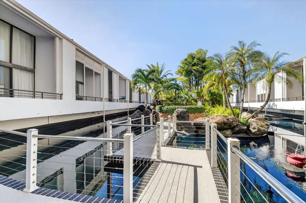 3589 S Ocean Boulevard #608 South Palm Beach, FL 33480