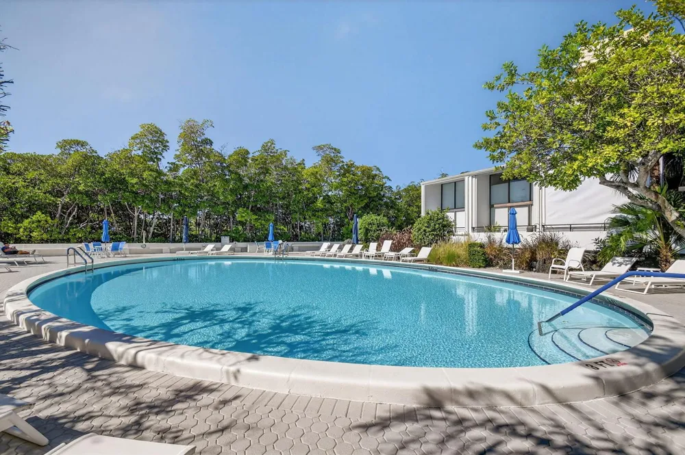 3589 S Ocean Boulevard #608 South Palm Beach, FL 33480
