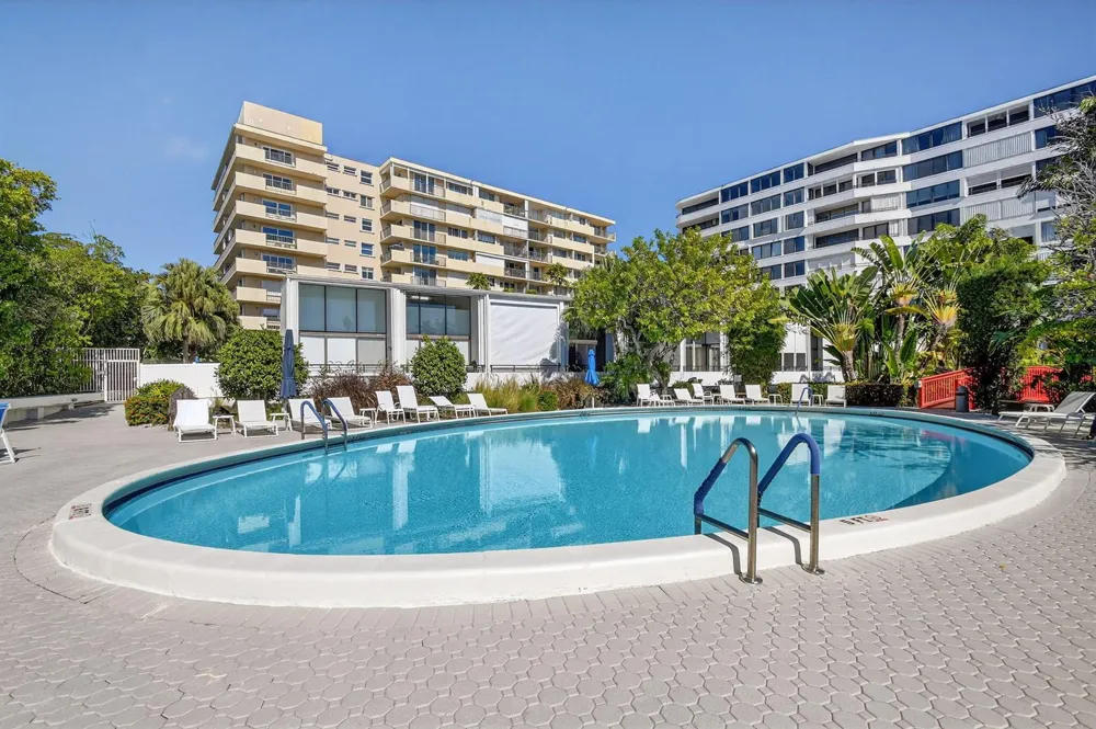 3589 S Ocean Boulevard #608 South Palm Beach, FL 33480