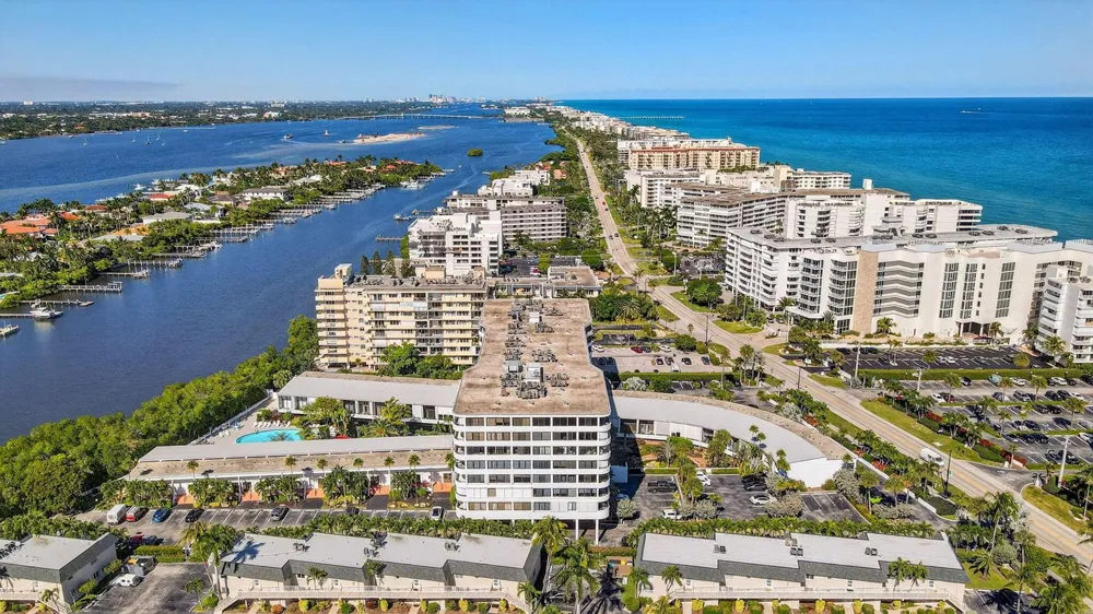 3589 S Ocean Boulevard #608 South Palm Beach, FL 33480