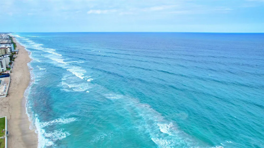 3589 S Ocean Boulevard #608 South Palm Beach, FL 33480
