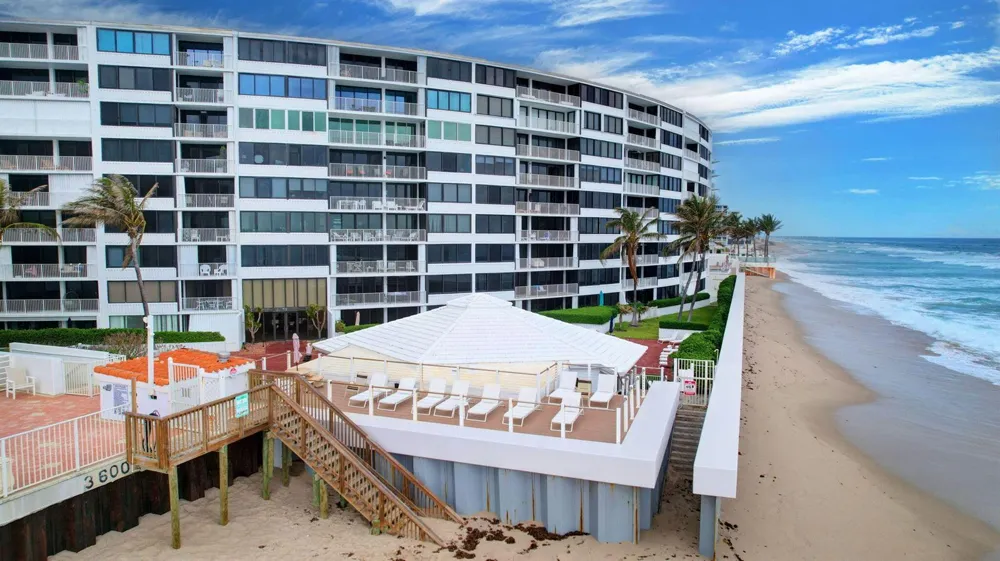 3589 S Ocean Boulevard #608 South Palm Beach, FL 33480