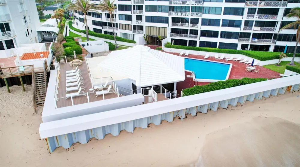 3589 S Ocean Boulevard #608 South Palm Beach, FL 33480