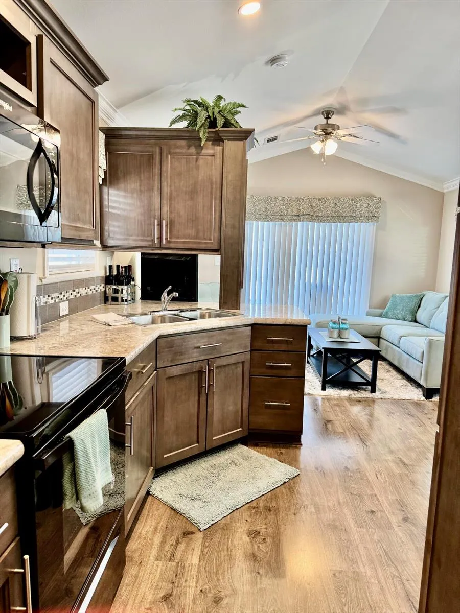 24 Shell Road Okeechobee, FL 34974