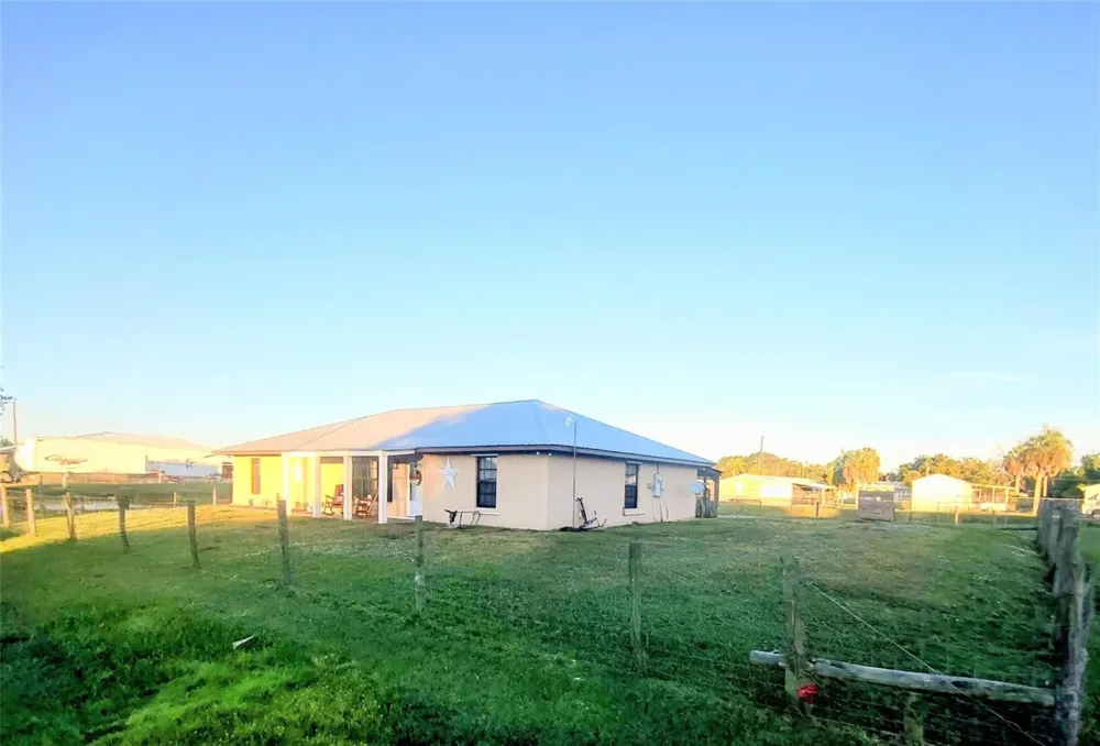 1153 Jerdik Drive Moore Haven, FL 33471