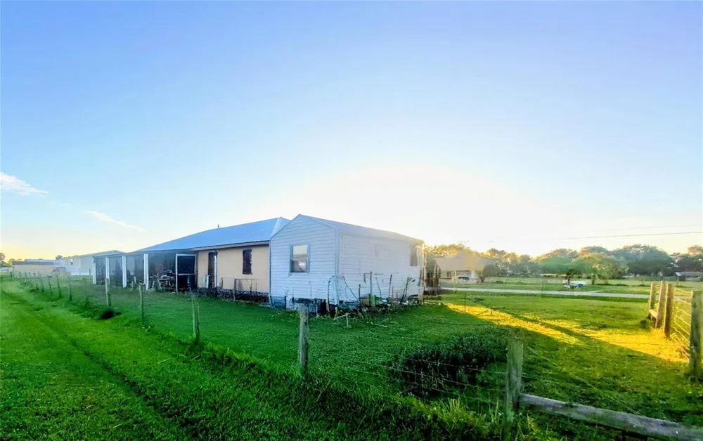 1153 Jerdik Drive Moore Haven, FL 33471