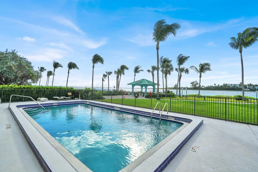300 Inlet Way #2 Palm Beach Shores, FL 33404