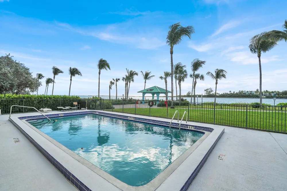 300 Inlet Way #2 Palm Beach Shores, FL 33404