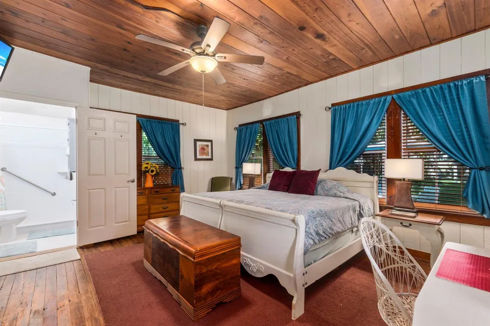 518 2nd Street Fort Pierce, FL 34950