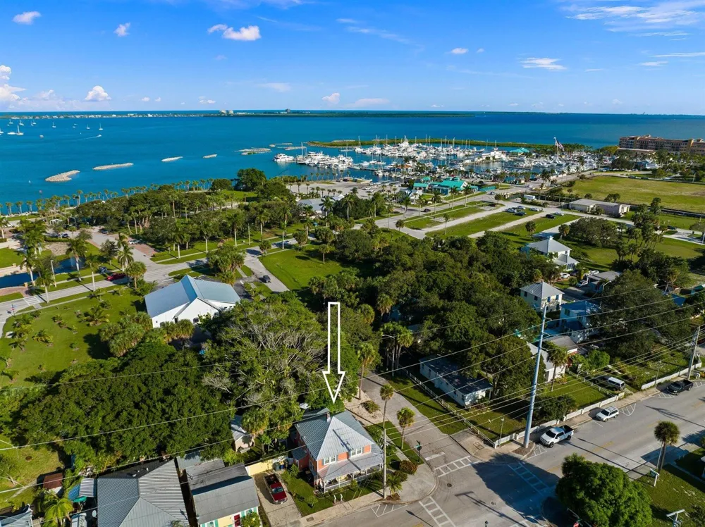 518 2nd Street Fort Pierce, FL 34950