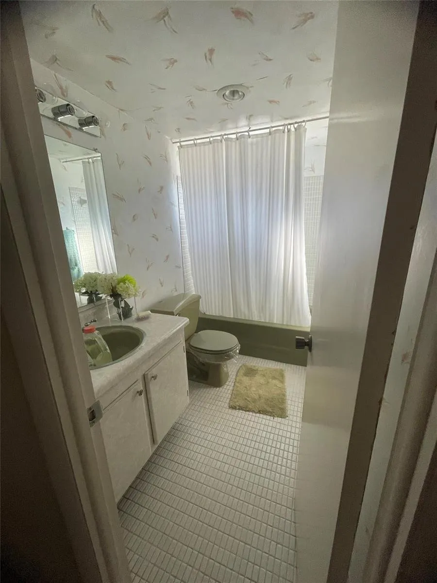 604 NE 2nd Street #231 Dania Beach, FL 33004