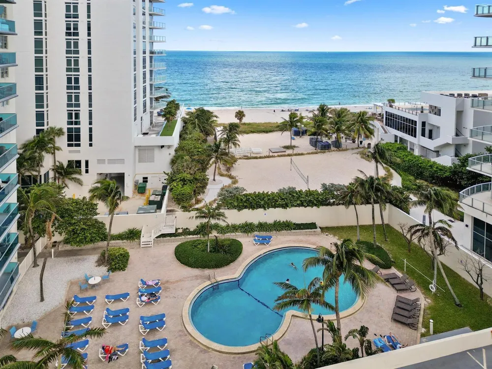 4001 S Ocean Drive #8E Hollywood, FL 33019