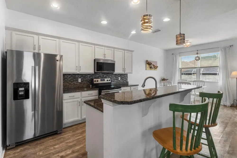 110 65th Avenue E Bradenton, FL 34203