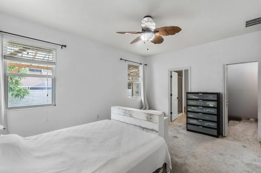 110 65th Avenue E Bradenton, FL 34203