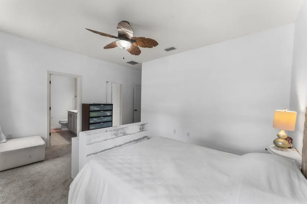 110 65th Avenue E Bradenton, FL 34203