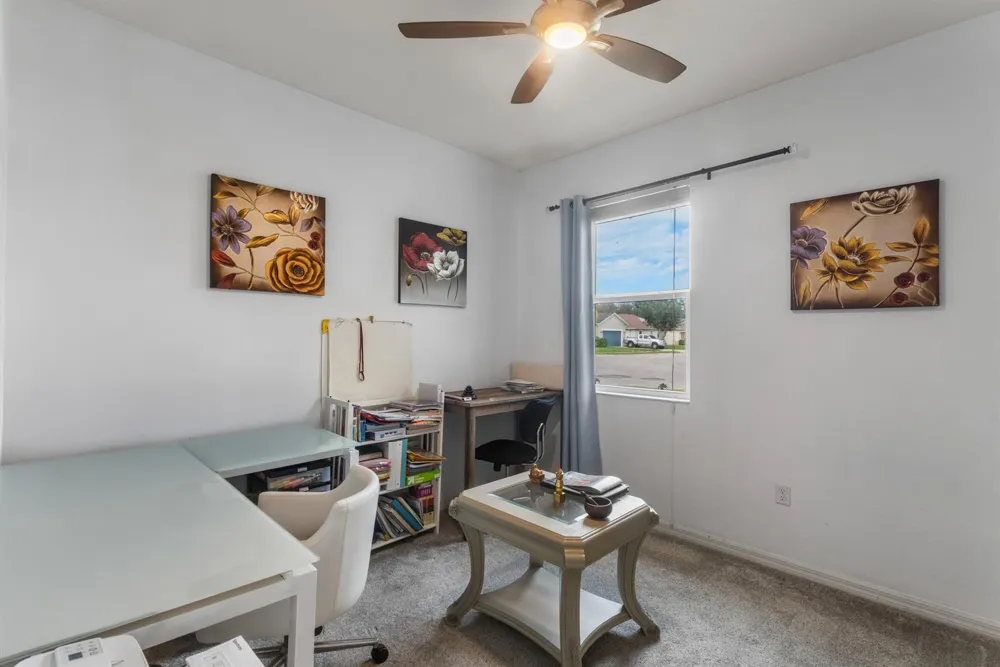 110 65th Avenue E Bradenton, FL 34203