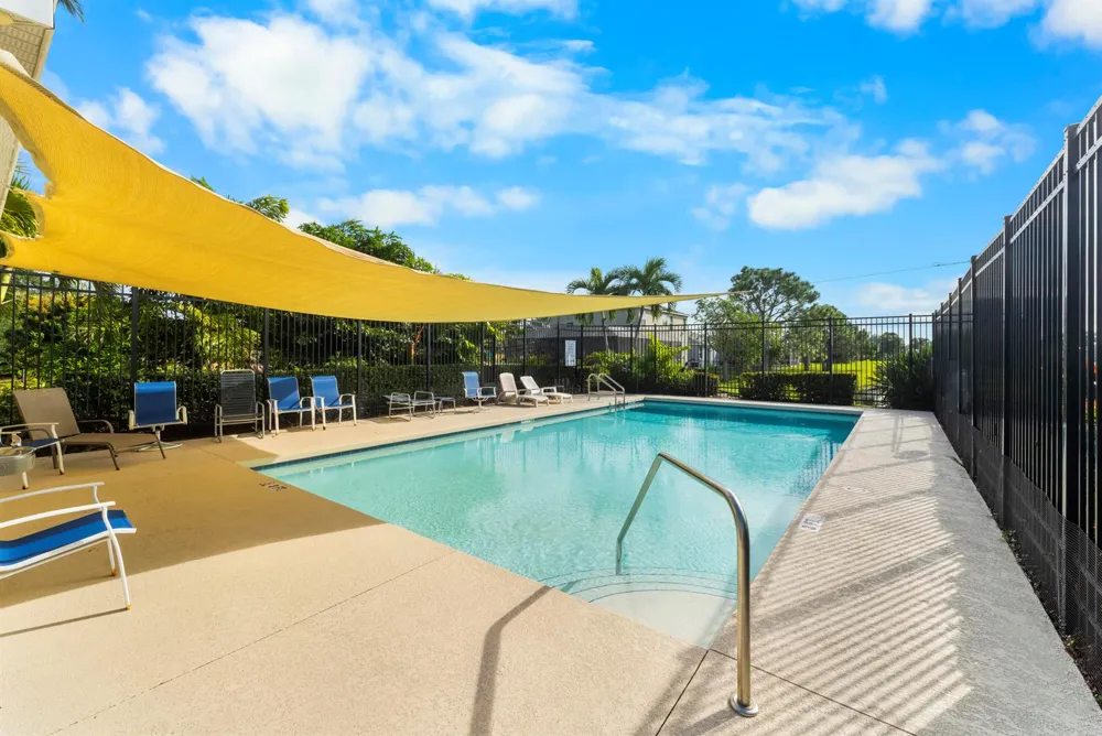 110 65th Avenue E Bradenton, FL 34203