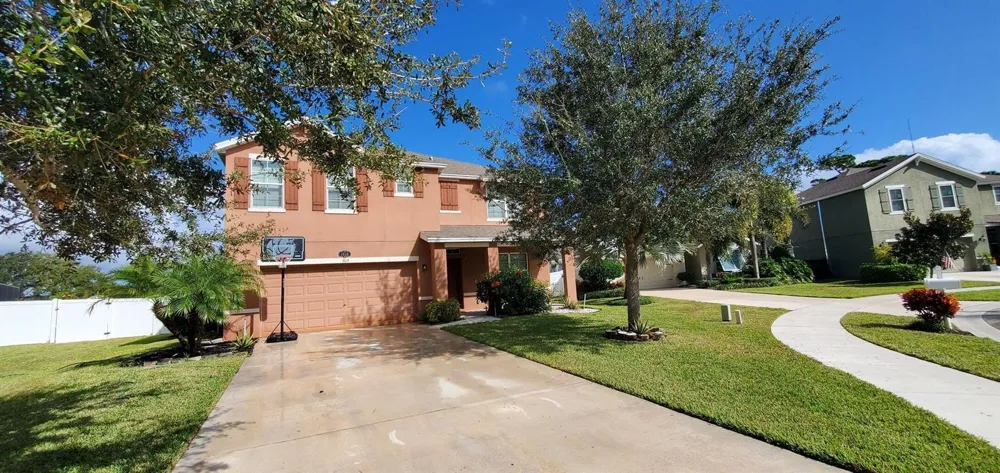 1615 Lexington Square SW Vero Beach, FL 32962