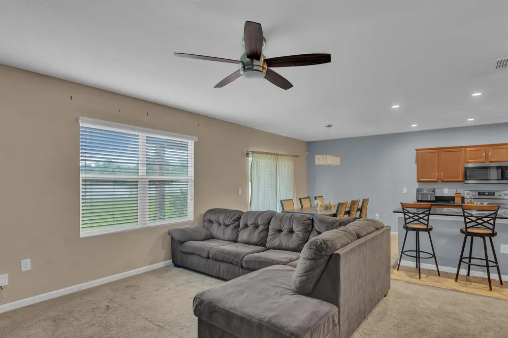 1615 Lexington Square SW Vero Beach, FL 32962