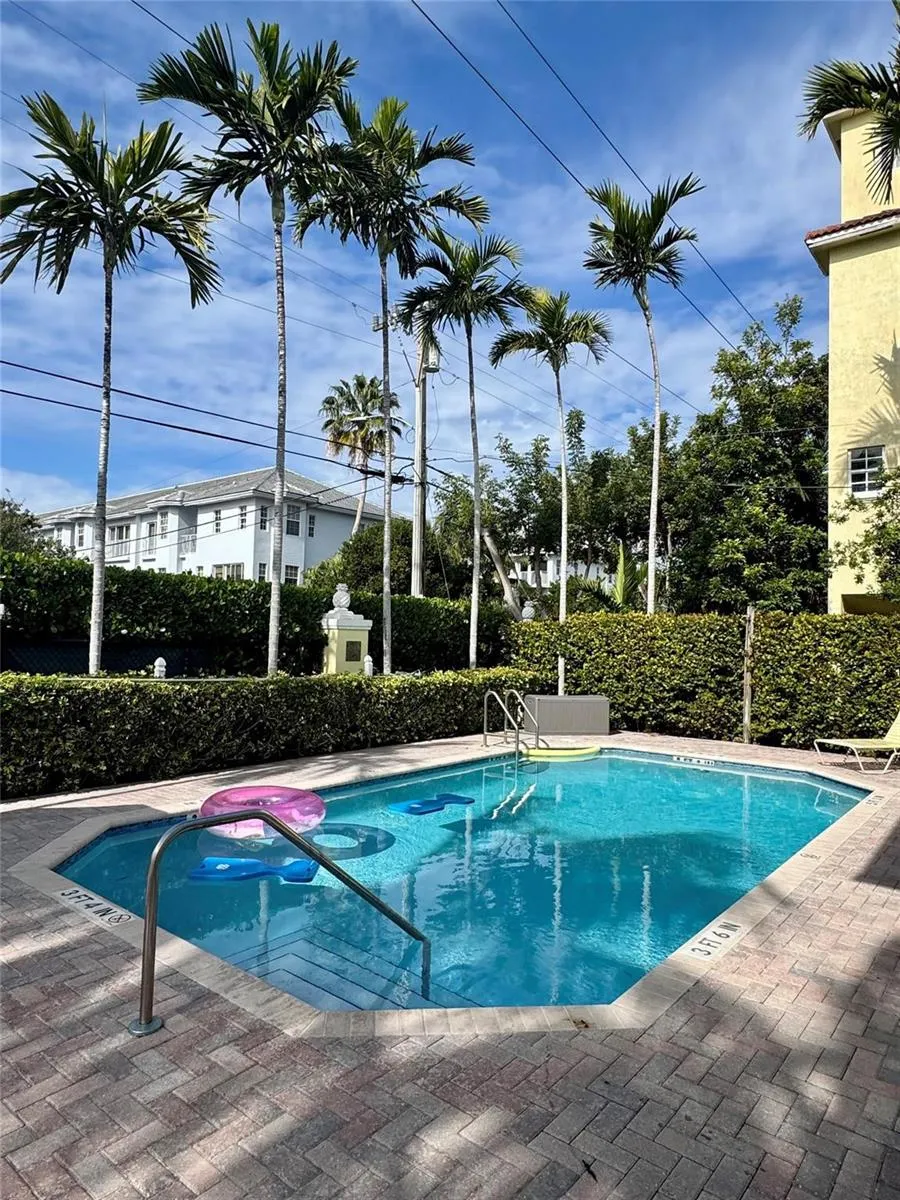 2660 NE 8th Avenue #211 Wilton Manors, FL 33334