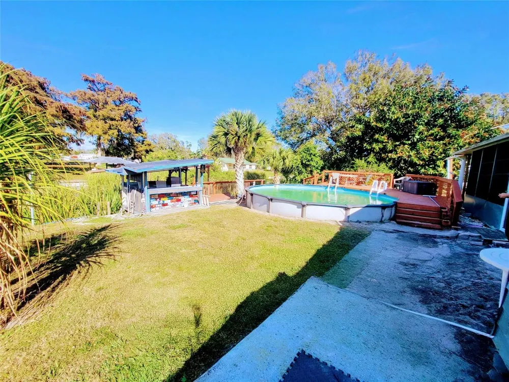 4037 SE 27th Street Okeechobee, FL 34974