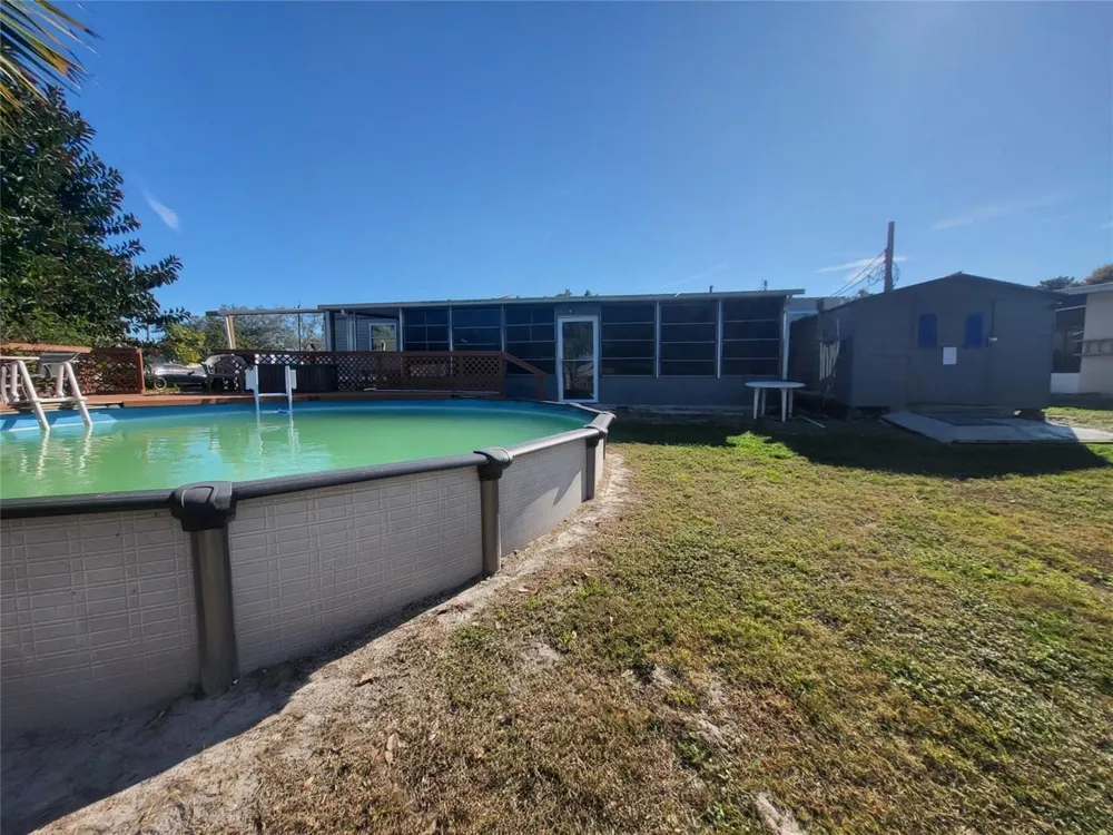 4037 SE 27th Street Okeechobee, FL 34974