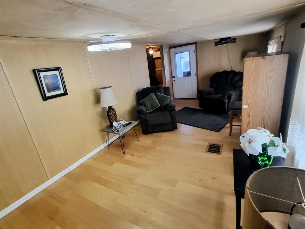4037 SE 27th Street Okeechobee, FL 34974